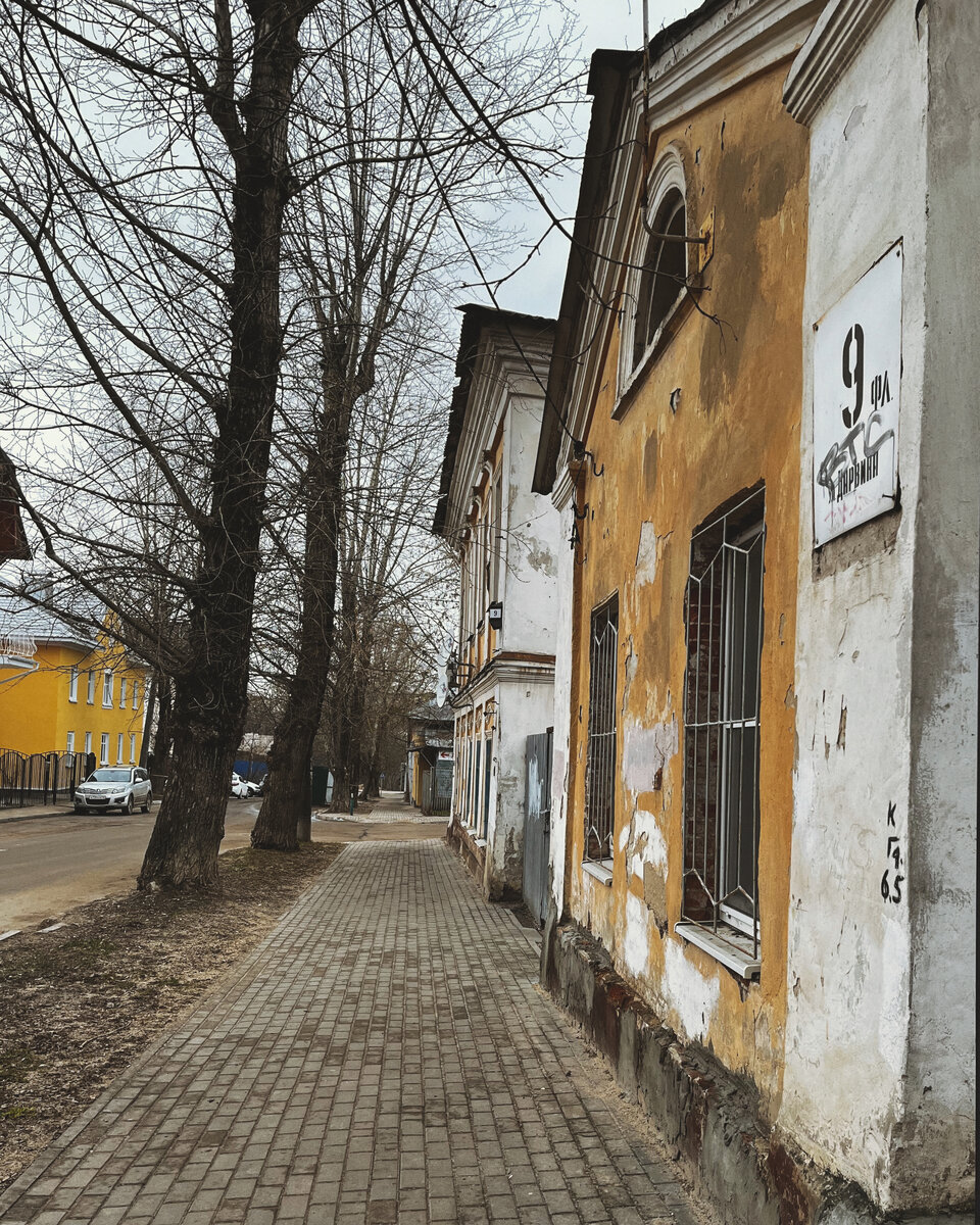 Многим зданиям ,конечно, требуется косметический ремонт