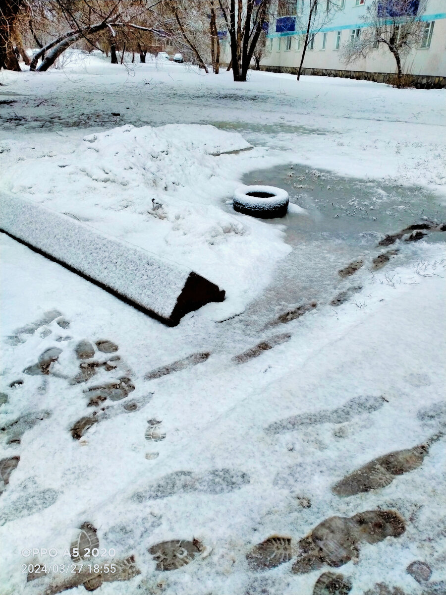 Каша на дороге и грязь 