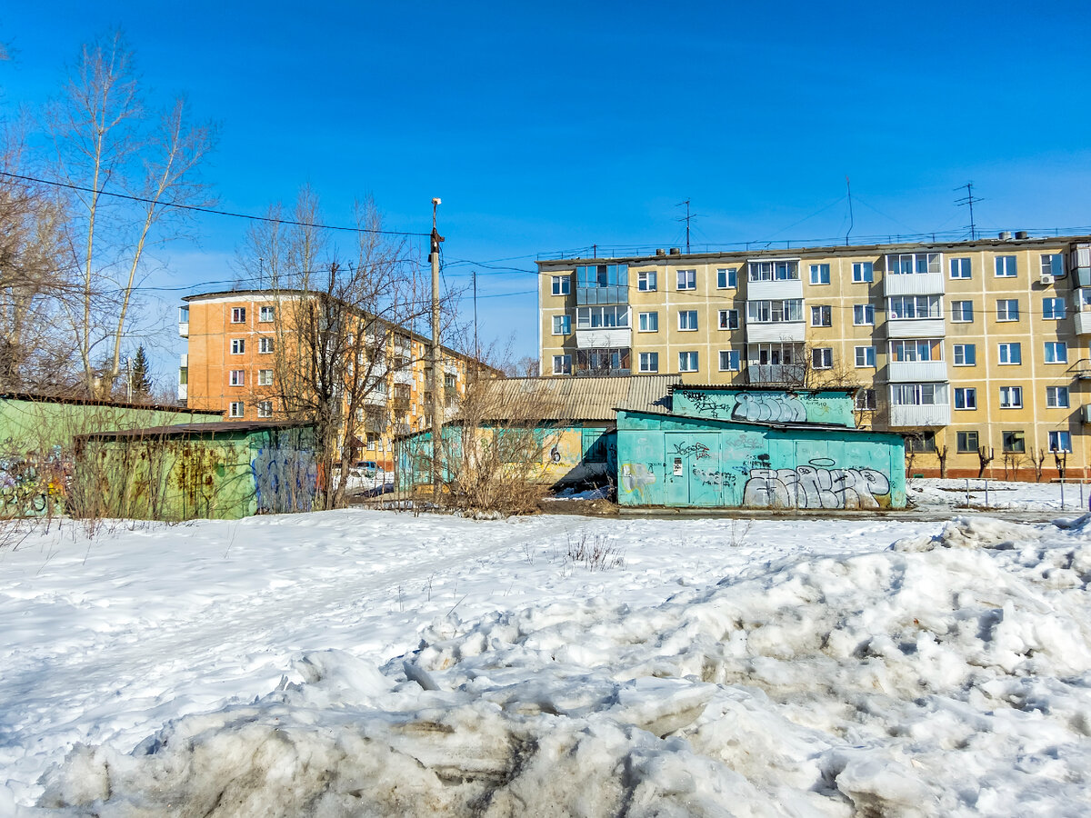 По Бердским улочкам и дворам. Микрорайон, Жилмассив, 11 школа, Школьный  парк, Детский сад 