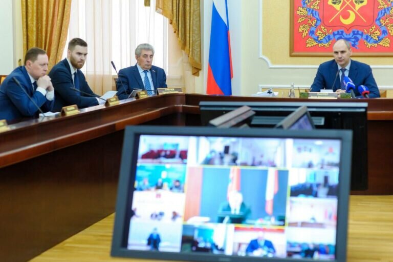    Денис Паслер поручил усилить контроль по пропуску весеннего паводка в Оренбуржье Андрей Севостьянов