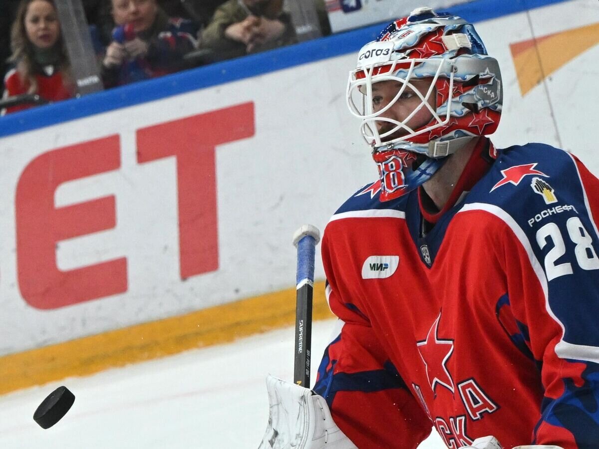    Голкипер ЦСКА Иван Федотов© РИА Новости / Сергей Гунеев