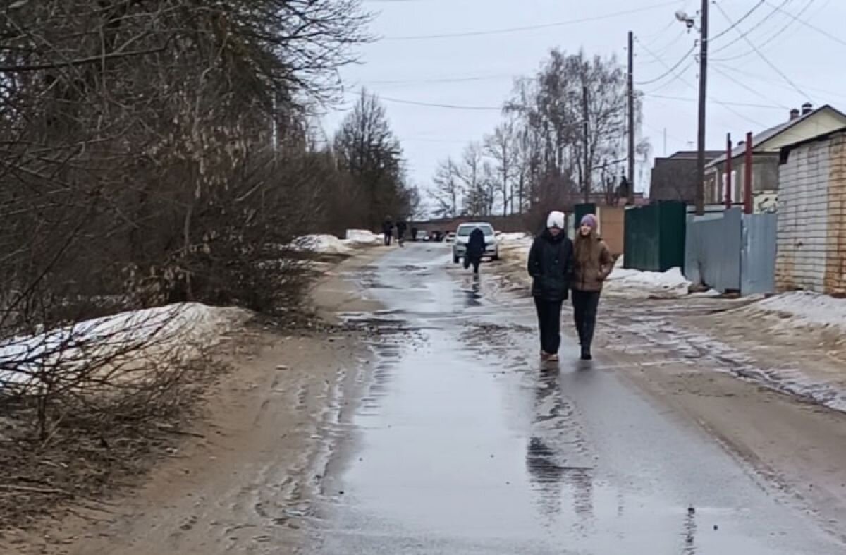 Жители Мценска пожаловались на отсутствие тротуаров | «Орловские новости» |  Дзен