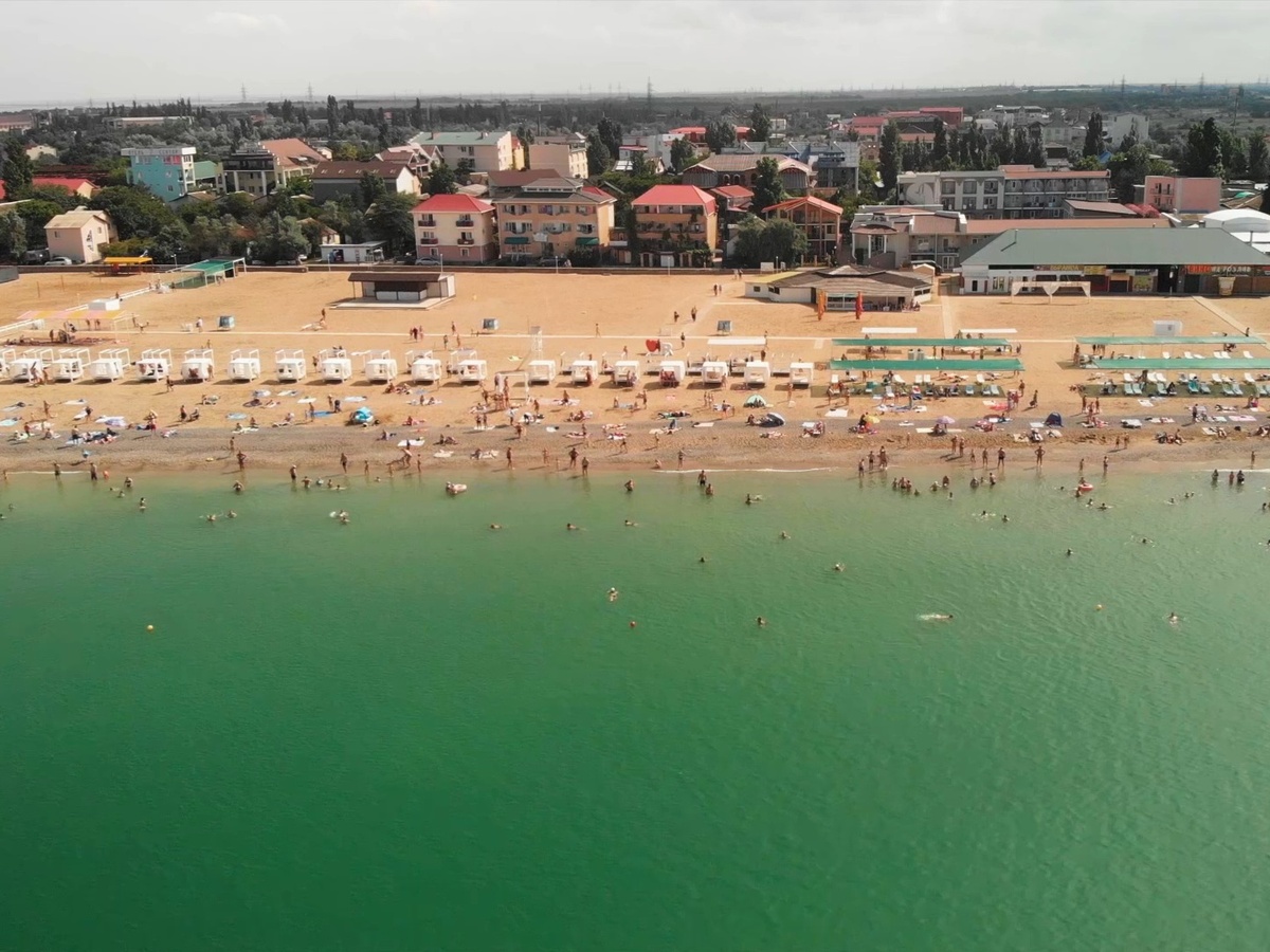 Пляж "Прибой" город Саки