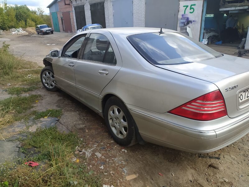 10 фото в галерее. Mercedes Benz S Class W220
