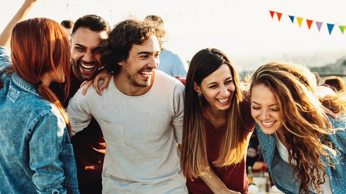 Апрельский день смеха: веселье и радость