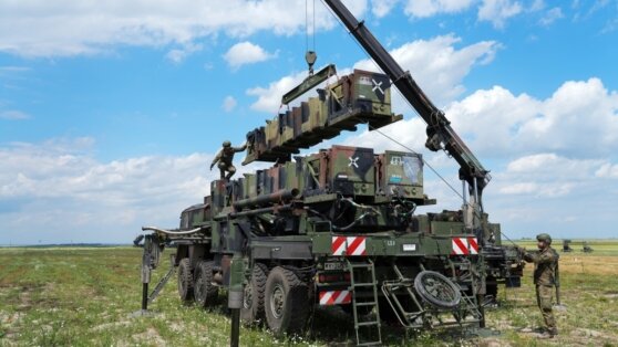    Зеленский уверен, что 5-7 систем ПВО Patriot защитят промышленность на Украине Андрей Бурков