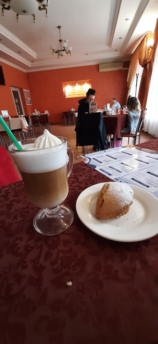 Утренний кофе на Завтрак делают вкусным и красивым , с зефиркой. Цена ниже уличной! 