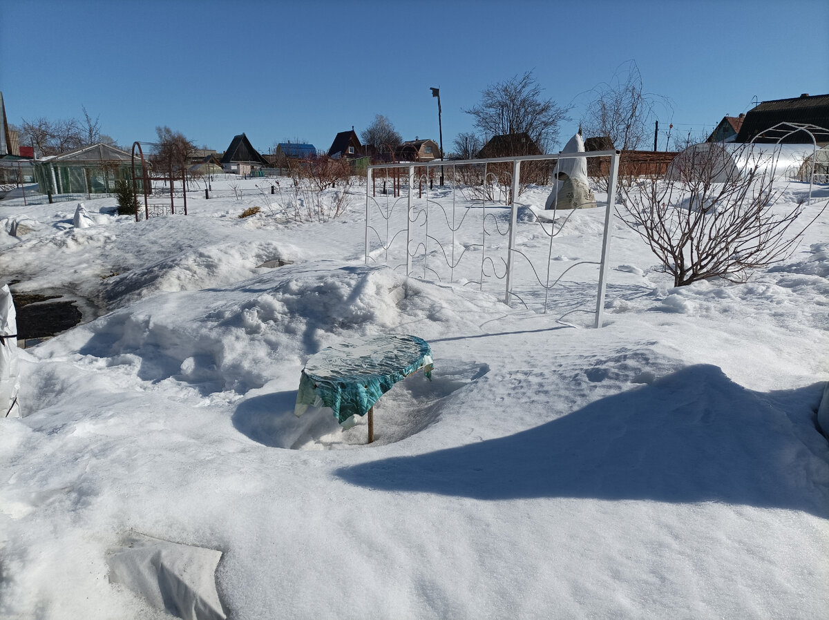 18 марта 2023 г, показались несколько укрытий