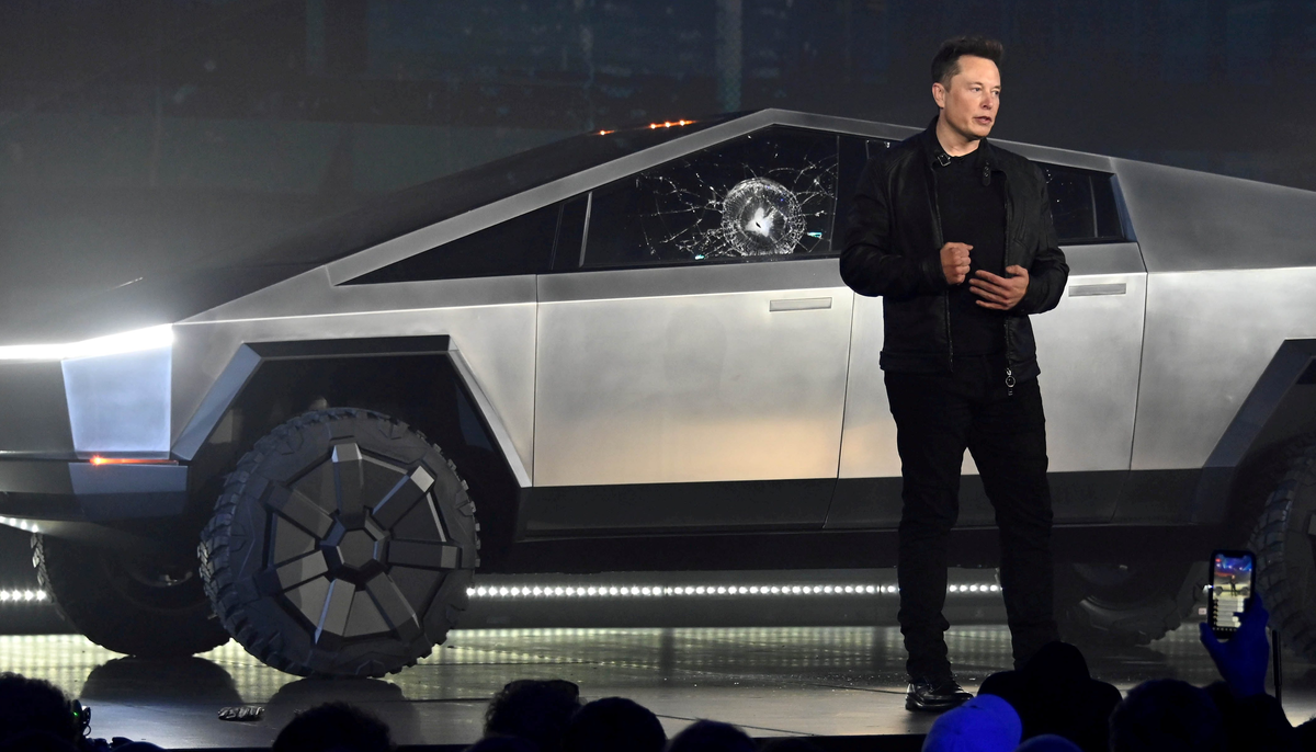 Илон маск и кадыров. Илон маск послал украинскую раду. Ilona mask кадыров. Elon musk tesla. Илон маск.