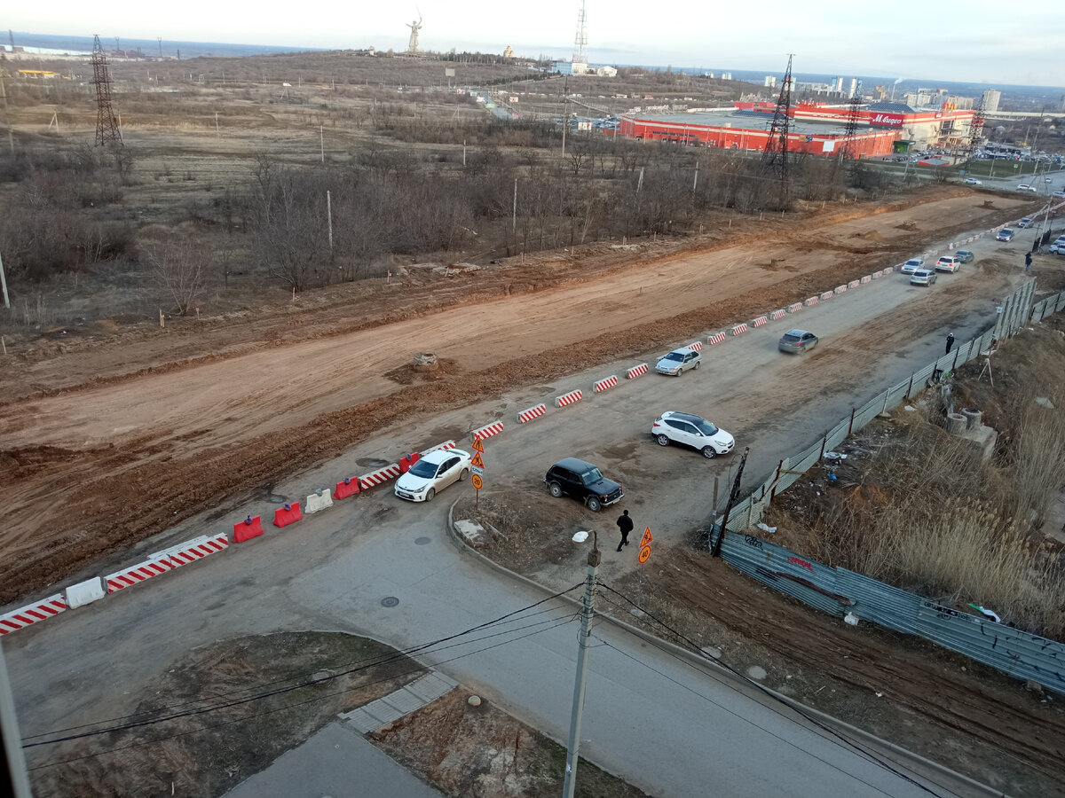 Грязь замёрзла, грязь засохла, но городу-саду быть | Фантагиро  Бурерожденная | Дзен