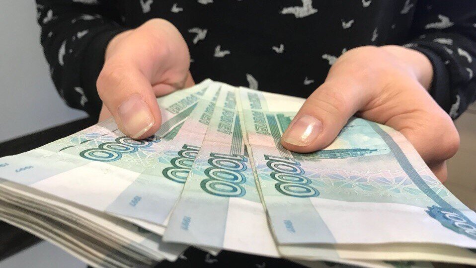    Югра в пятёрке регионов-лидеров по уровню зарплат