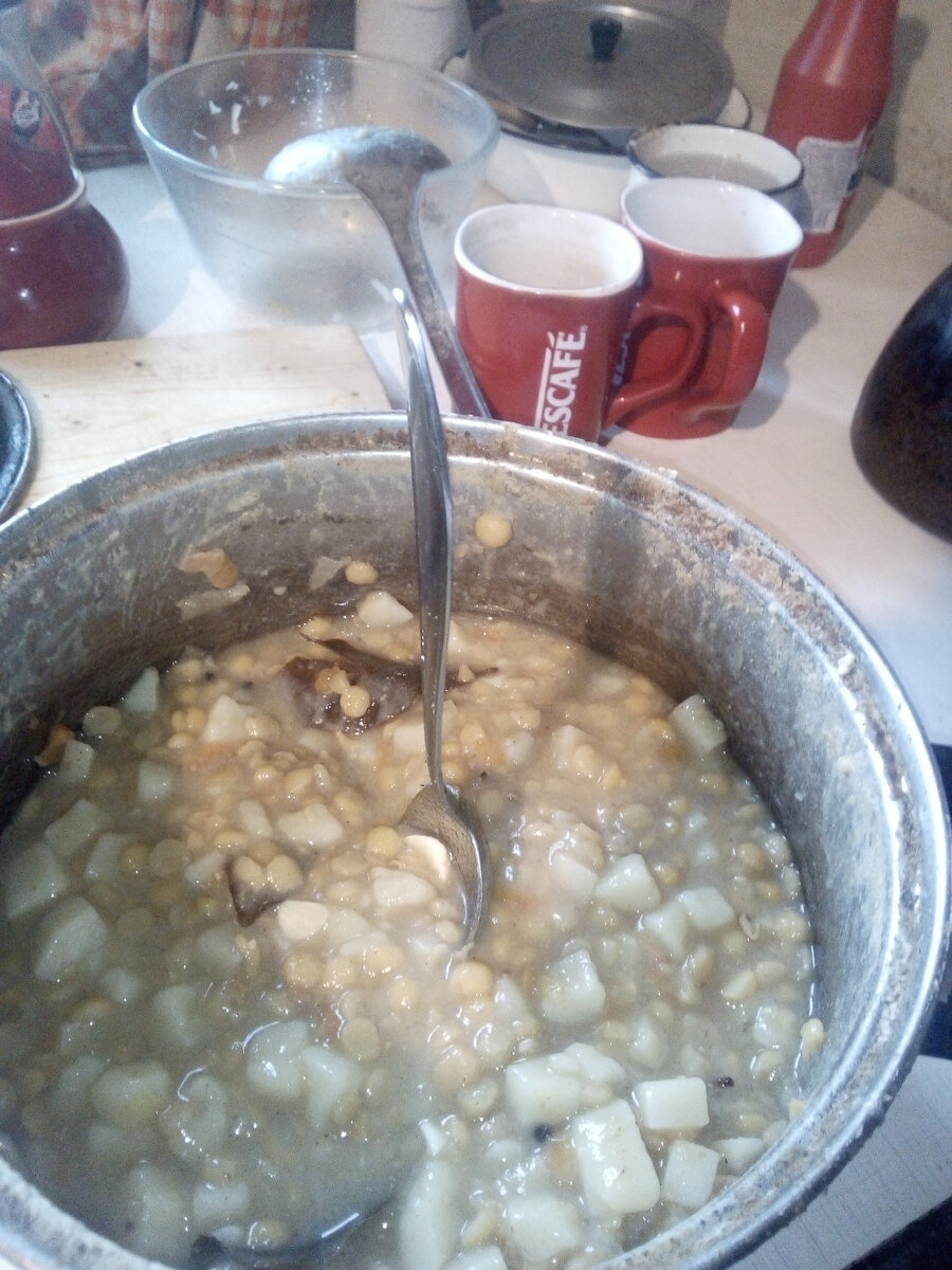 И это всего полкастрюли.