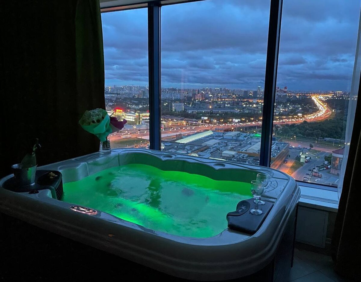 Баловать себя и любимого человека нужно и даже необходимо❤️Доказано учёными🤓Ведь у нас сразу вырабатывается гормоны дофамин, серотонин, эндорфин, окситоцин😍