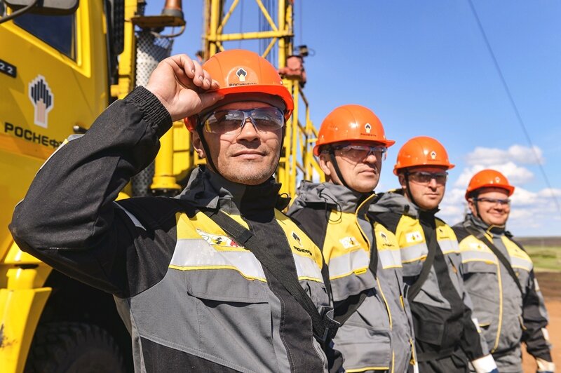 Нефтедобывающей промышленности на дальнем востоке. Промышленная разработка месторождения. Промышленная разработка месторождения. Нефтедобывающей промышленности на дальнем востоке. Промышленная разработка месторождения.