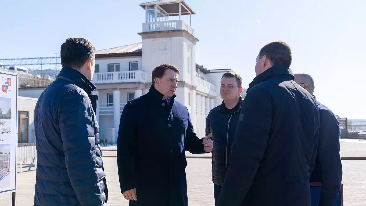     В рамках подготовки к летнему сезону мэр Сочи Алексей Сергеевич Копайгородский планирует благоустроить пляж «ОСВОД». Об этом глава города сообщил в своем телеграм-канале. Пляж станет намного более комфортным для жителей Сочи и гостей курорта.