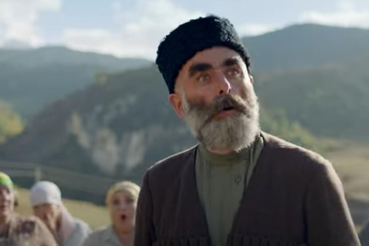    «Как я встретил её маму», реж. Егор Сальников Кадр из фильма