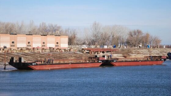     Шаланды проекта FPHB1