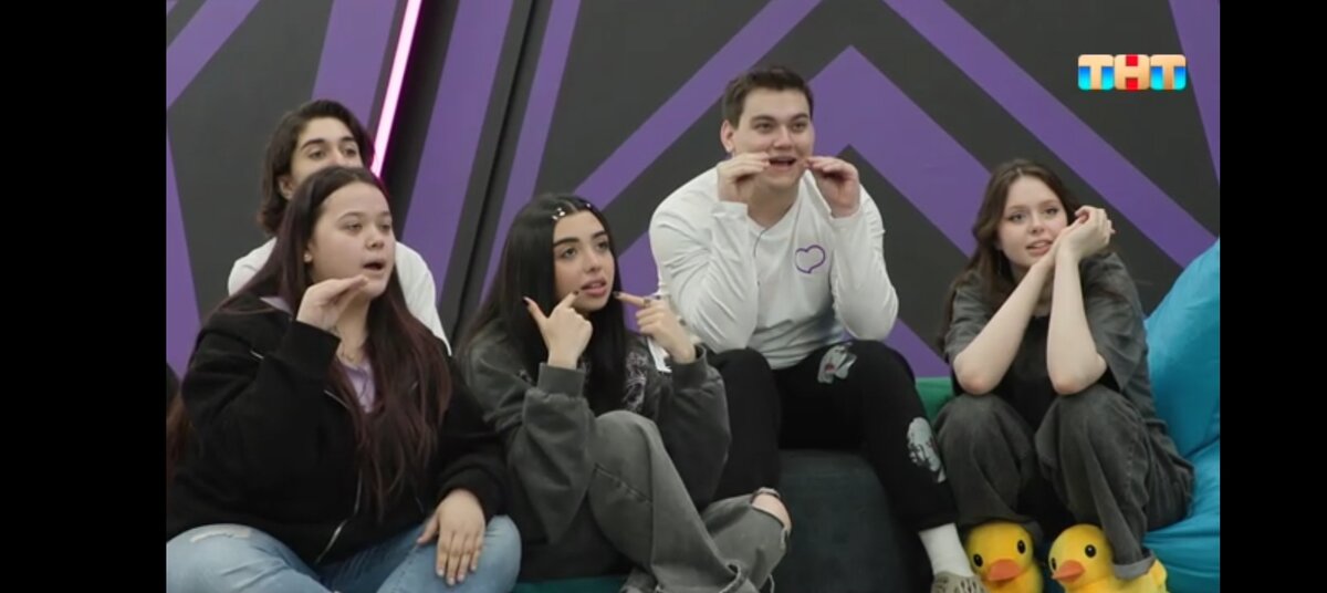 Фабрика звезд муз тв. Участники новой фабрики звезд 2020. Новая фабрика звезд дневники 10 выпуск. Новая фабрика звезд дневники 10 выпуск. Новая фабрика звезд звездный дом.