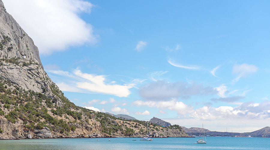 Побережье Нового Света // Фото: Туристический портал Республики Крым, Алексей Цесельский