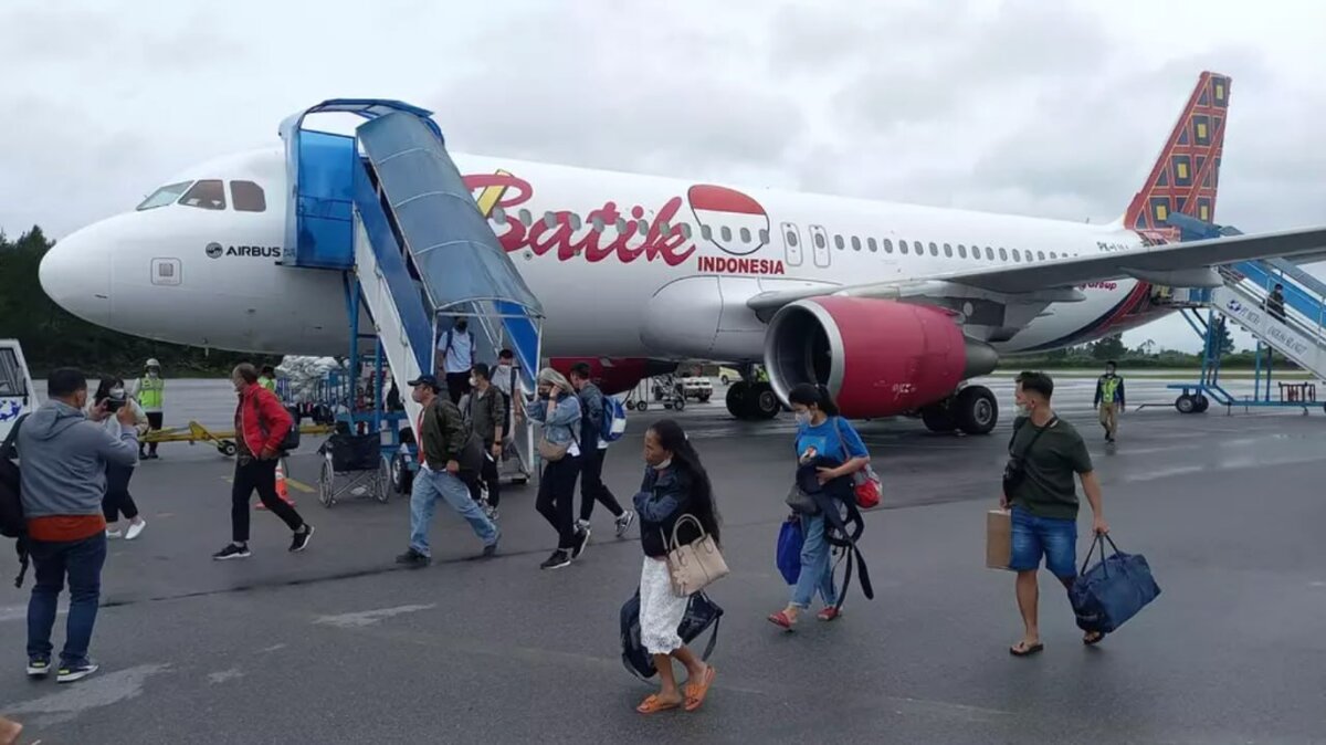 Самолет выполнял рейс из Кендари в Джакарту, на борту находились 153 пассажира.