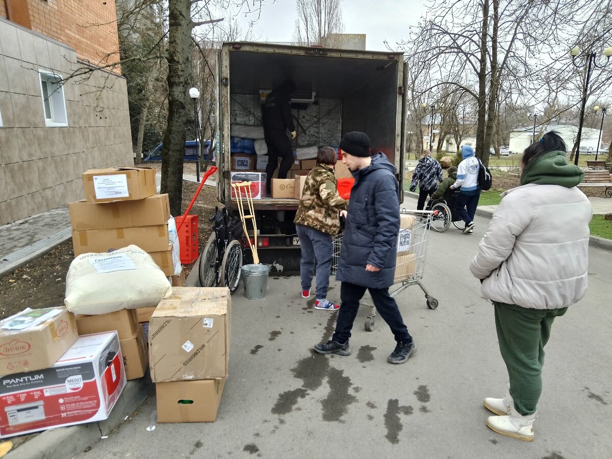 Липецкий волонтер про обстановку на фронте: «Надежный тыл – значит, верят и  ждут» | Вести Липецк | Дзен