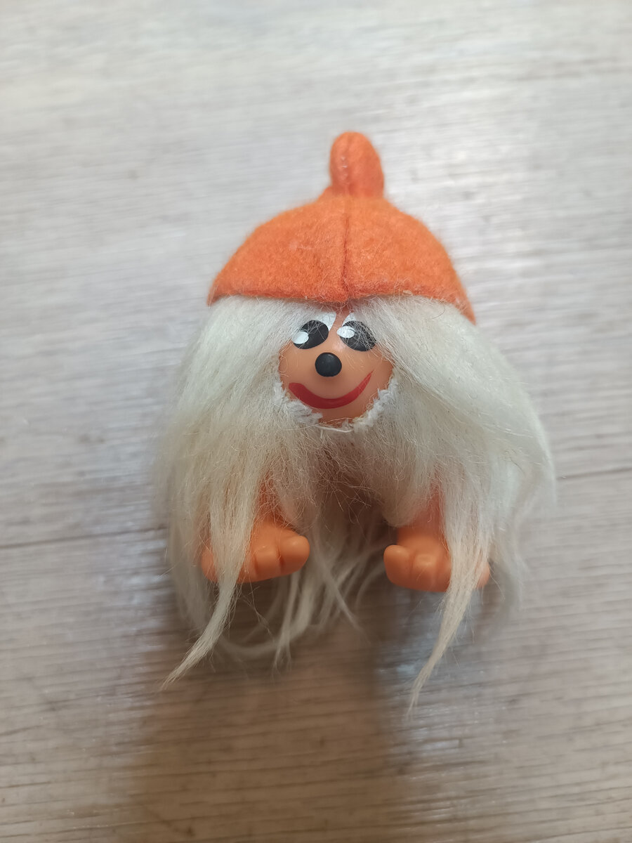 Вот такой смешной на ножках🤩