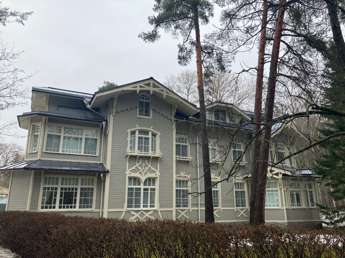 Дача Лихачева