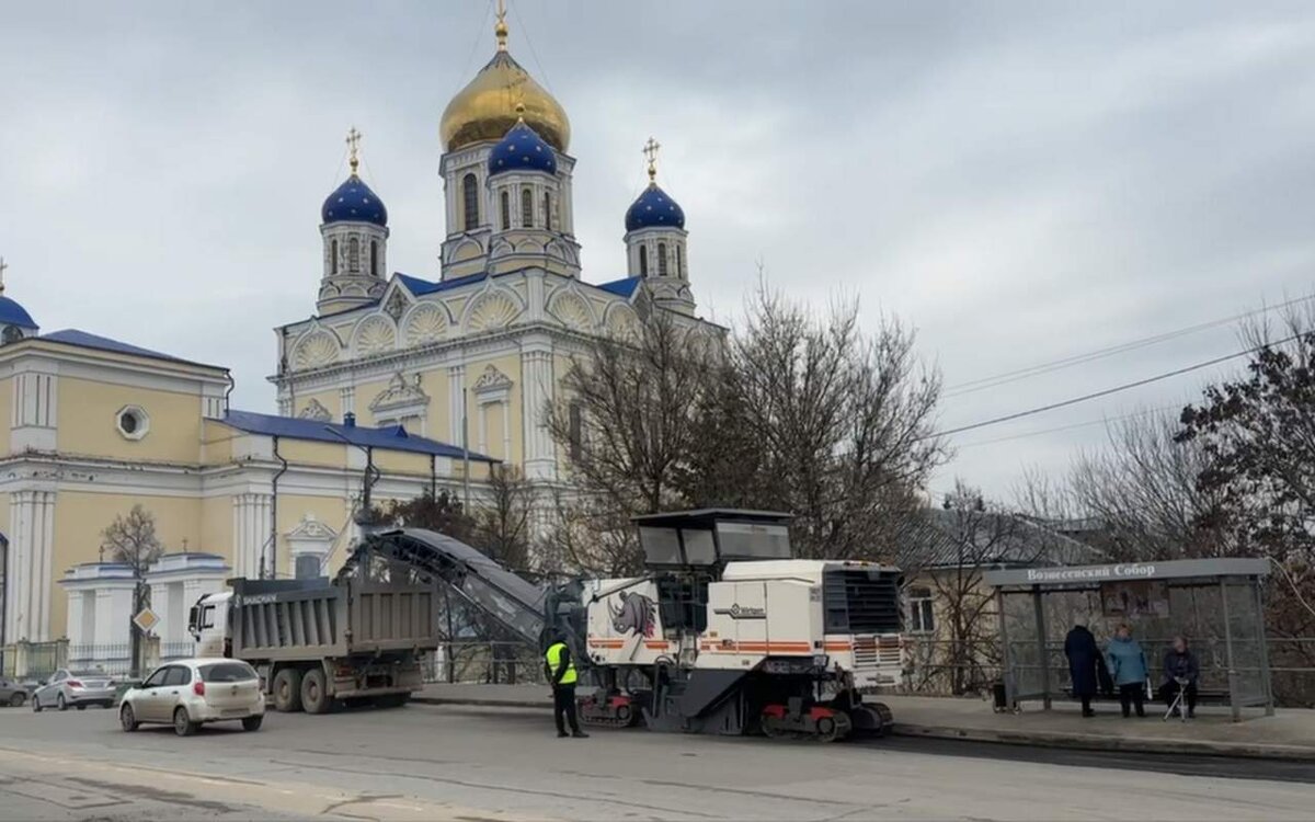 В Ельце приступили к восстановлению асфальта | Липецкие новости |  LipetskNews | Дзен