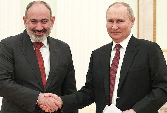    Никол Пашинян и Владимир Путин