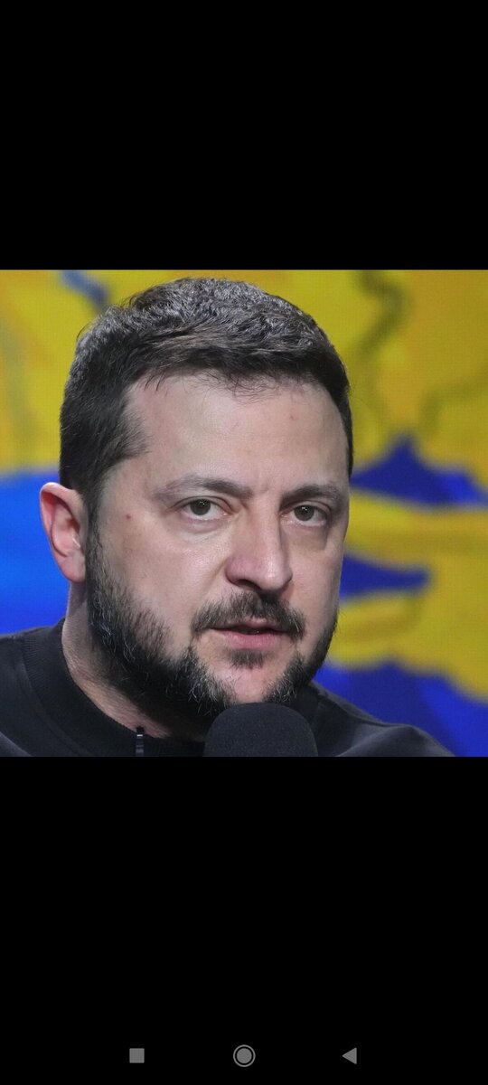 Украина не готова к обороне в случае крупного наступления РФ, рассказал Владимир Зеленский«До этого нам нужно не только подготовиться, нам нужно не только стабилизировать ситуацию, потому что партнеры иногда действительно рады, что мы стабилизировали ситуацию», — заявил Зеленский.Зеленский добавил, что больше всего Киеву нужны американские системы Patriot и артиллерия, отметив, что «помощь нужна уже сейчас». 