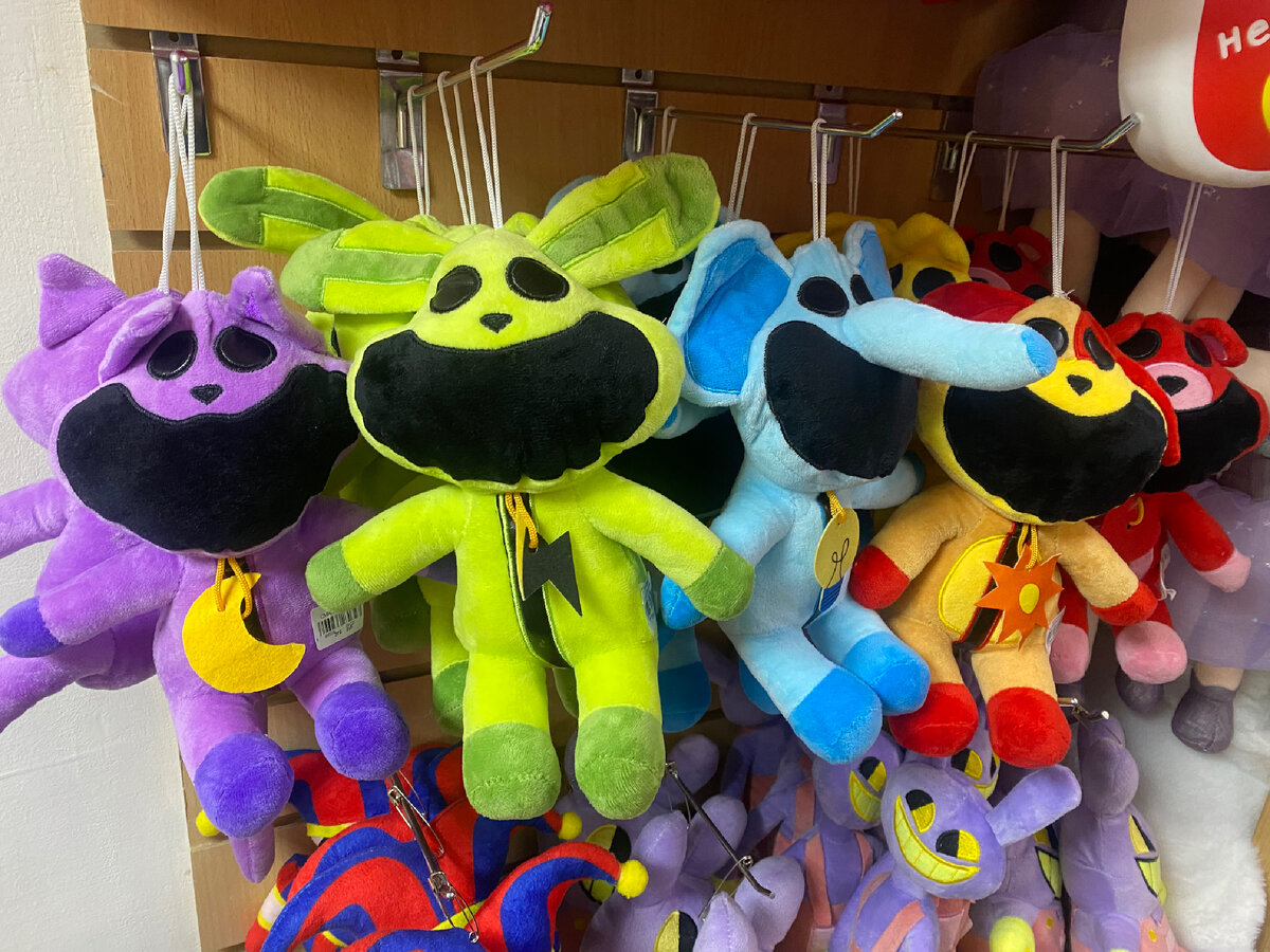 Poppy playtime 3. Маска поппи плейтайм. Poppy playtime 3 глава. Poppy playtime 3 трейлер. Слон из poppy playtime 3.