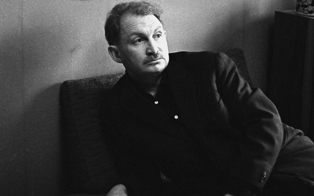    Тульские чиновники хотят подтвердить достоверность событий и заслуг Бориса Слуцкого.