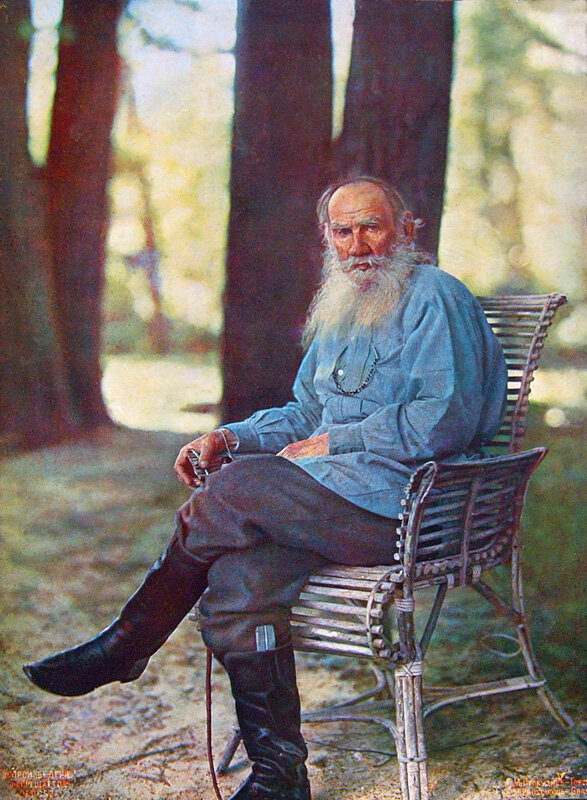 Химик, изобретатель, издатель, общественный деятель и, конечно, основоположник цветной фотографии в России. Сергей Михайлович родился 30 августа 1863 года.-13