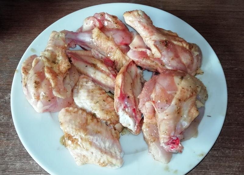 дом 2 курица. венцеслав венгржановский. дом 2 венцеслав ест курицу. дом 2 курица. дом 2 курица.