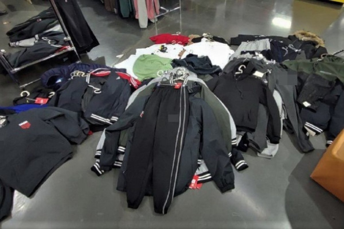    В Красноярском крае полиция пресекла торговлю поддельными брендовыми вещами