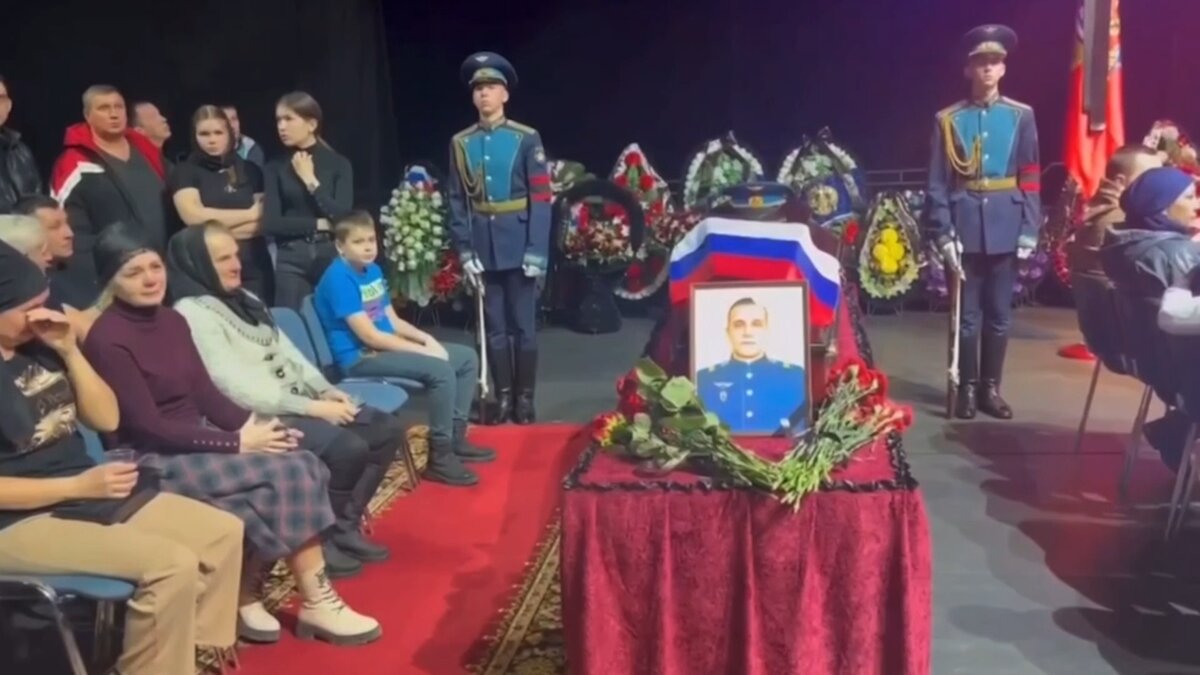    В Твери прошло прощание с экипажем Ил-76