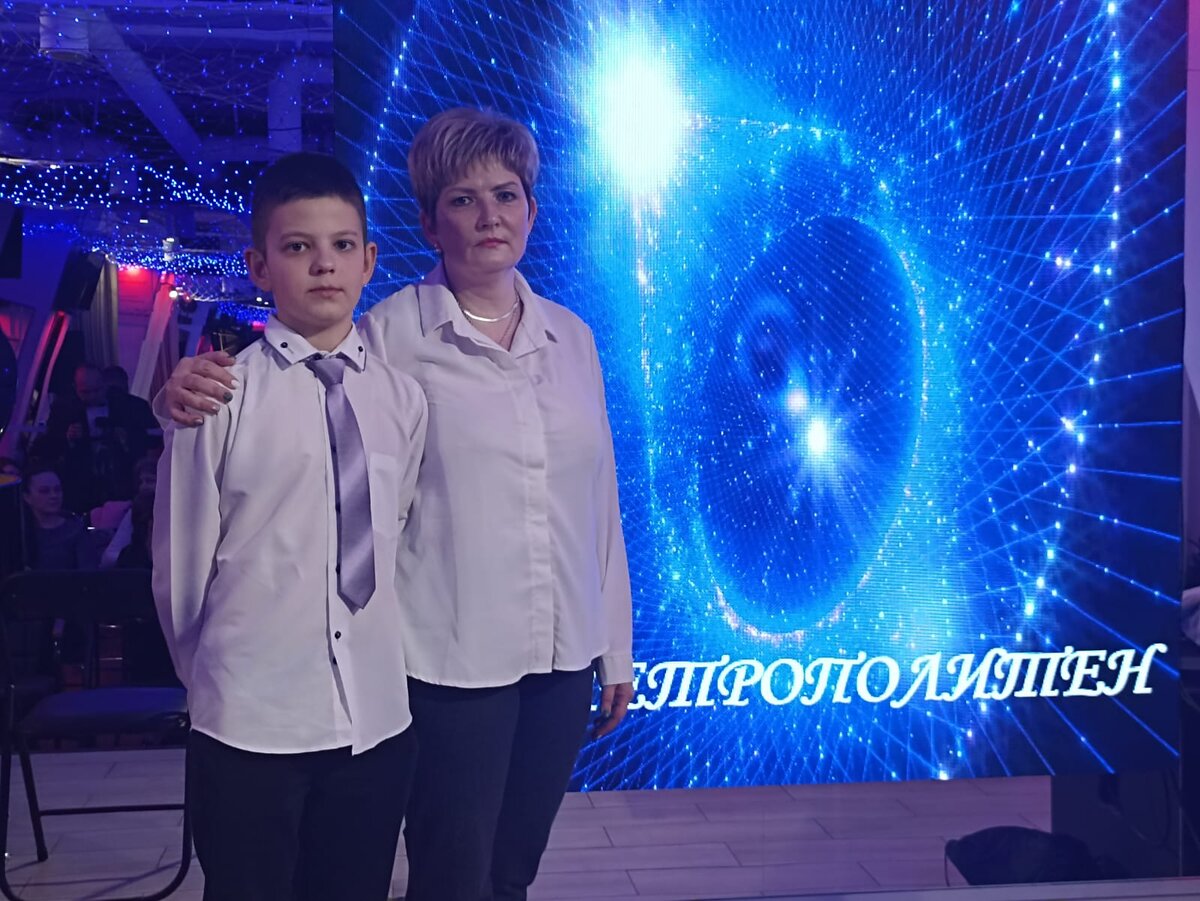 награждение победителей конкурса. награды педагогическим работникам. награда учителю. дата награждения. выпускница ранхигс.