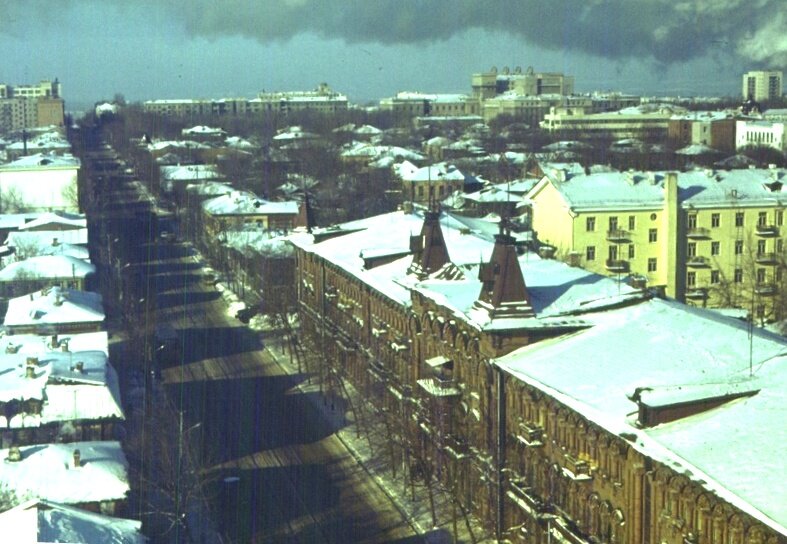 Фото до начала строительства. Под размещения мемориала были практически полностью снесены два квартала дореволюционной застройки — 89-й и 97-й.