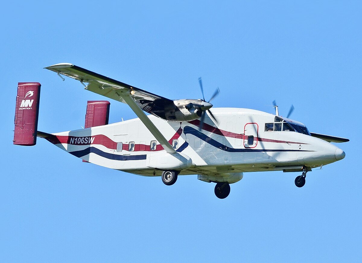 На фото — 30-местный региональный самолёт Short 330, а Short Sherpa является его модификацией  📷
