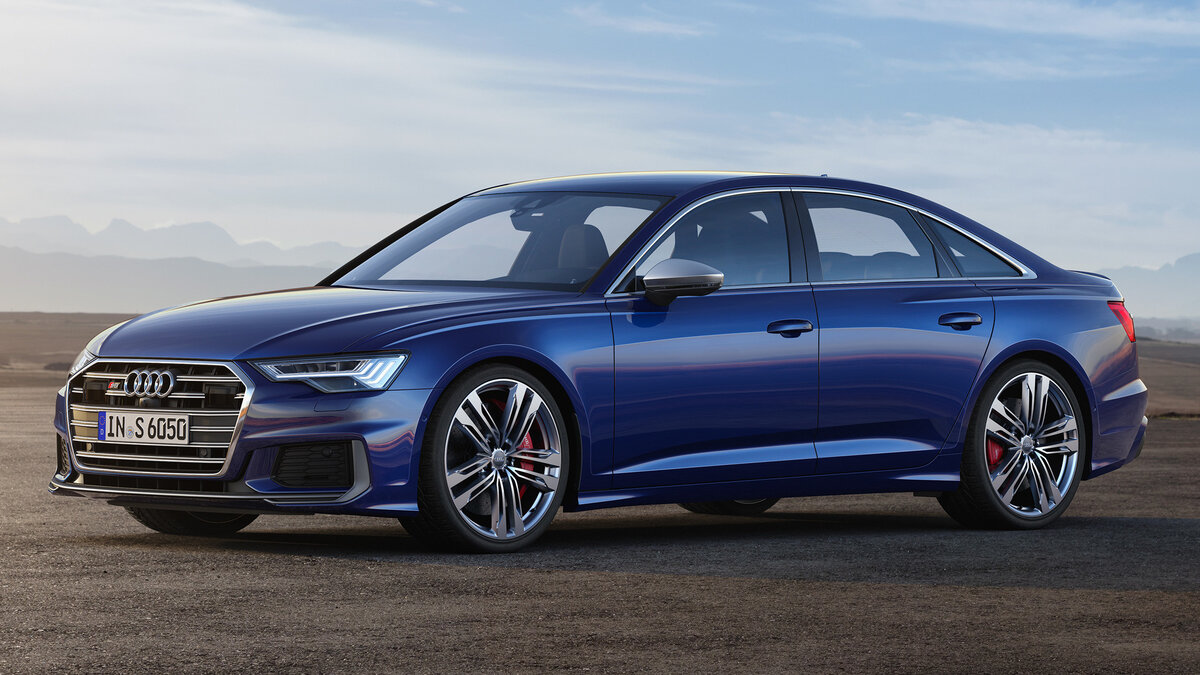 Знакомьтесь: 450 коней и 550 диких ньютонометров на полном приводе. Да, это 2016-ый год,  но разве от этого Ауди S6 стала хуже?