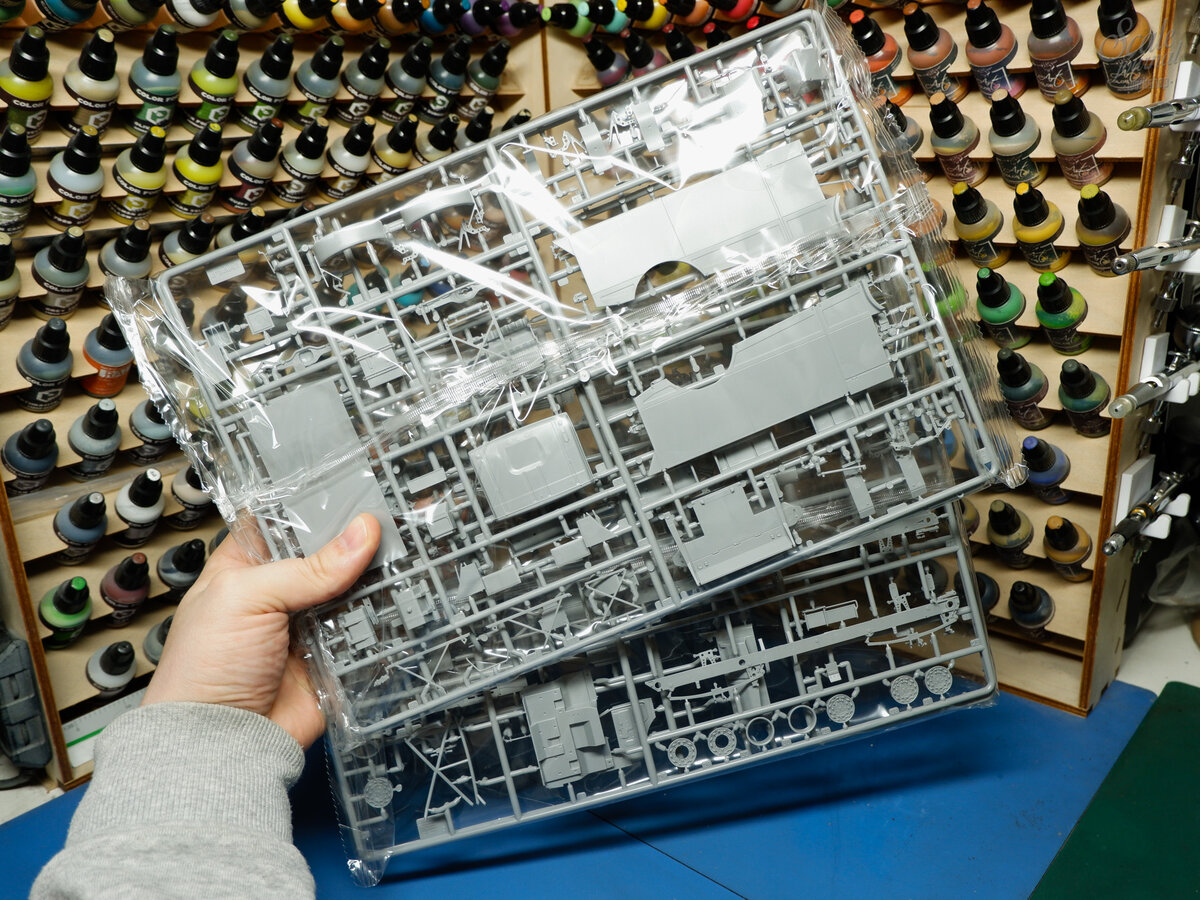 Привет, дорогой читатель. На днях мои хомячьи запасы пополнились несколькими новыми коробками, а это значит, что будут обзоры на них.-6
