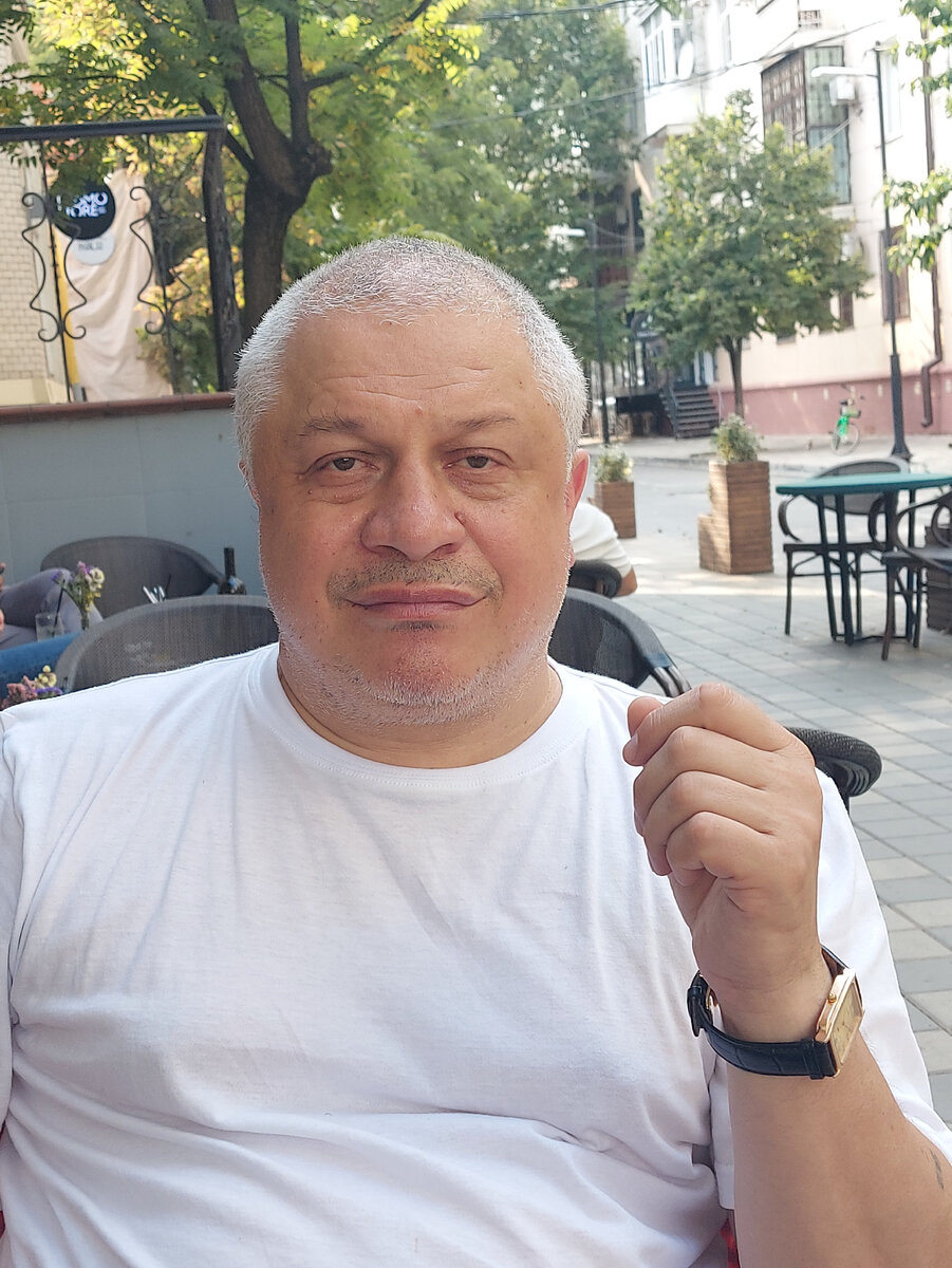 полиция франции фрпма. Paris deco off. открытые двери. грязь франции во франции. забастовка во франции сейчас.