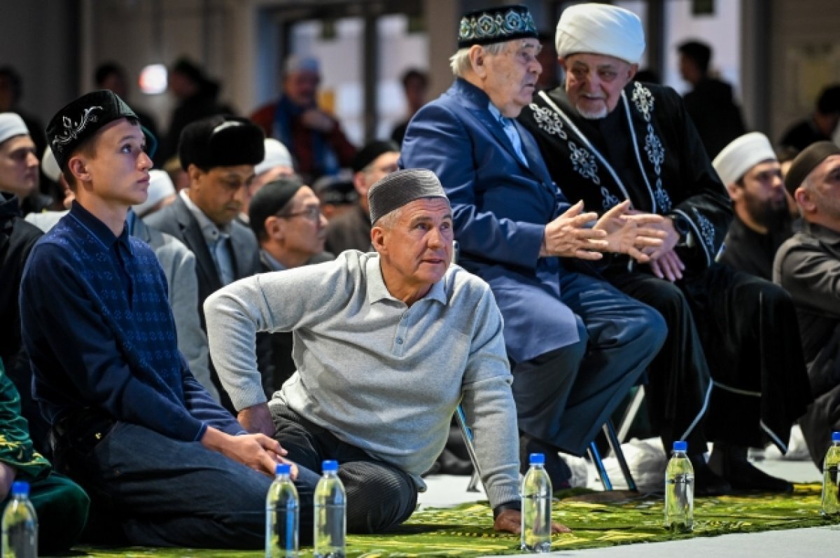    Минниханов и Шаймиев стали участниками Республиканского ифтара