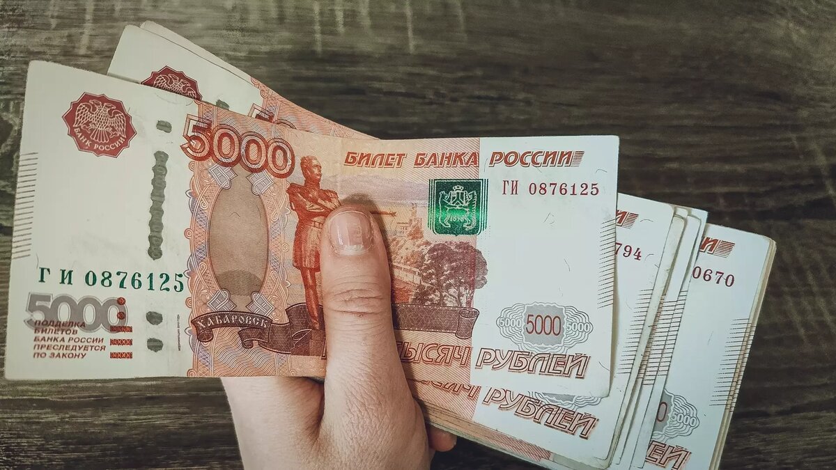     Житель Югры выиграл в лотерею более 4 млн рублей. О своем выигрыше он узнал, утром перед работой.