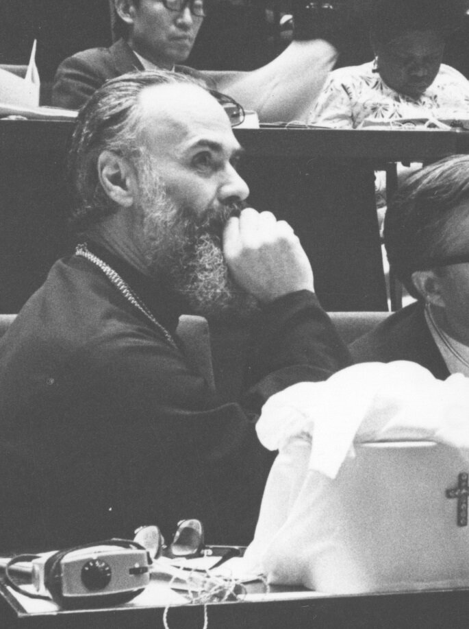 Митрополит Антоний Сурожский (1914-2003), архиепископ Великобритании и Ирландии, Патриарший экзарх Западной Европы (1965-1974), почётный доктор наук Абердинского университета (1973), Кембриджского университета (1996), Московской Духовной академии (1983) и Киевской духовной академии (1999), один из известнейших православных миссионеров XX века