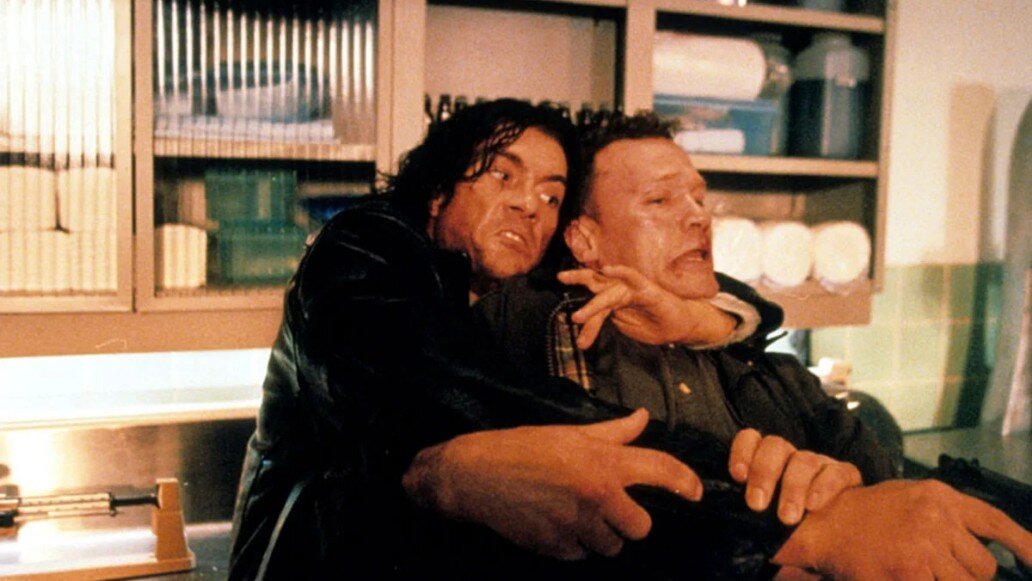 Как ловят маньяков. Как ловят маньяков. Как ловят маньяков. Как ловят маньяков. Безлюдное место книга.