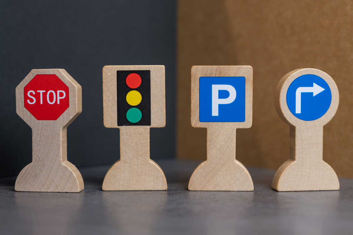 В получении водительских прав откажут тем россиянам, кто должен явится по повестке в военкомат / Фото: Adobe Stock