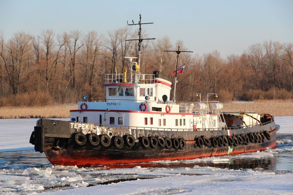 Ледокол-буксир «Терек-1» на Рождественской воложке | ⚓️Теплоход в объективе  📸 | Дзен