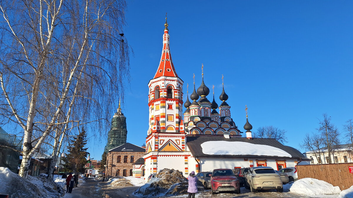 Лазоревская церковь, улица Старая.Место расположения бесплатной парковки.
