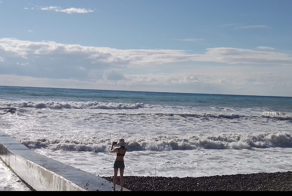 Открытое море один из плюсов Дивноморского.